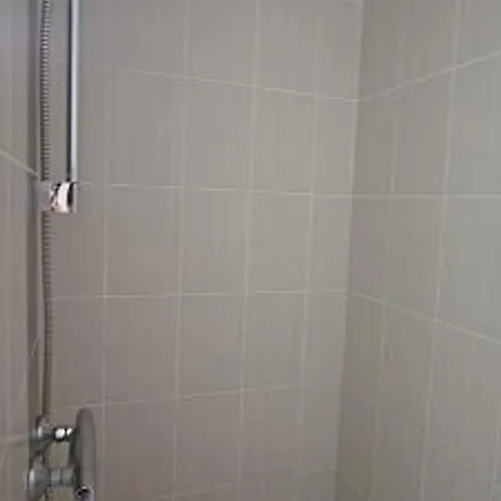 Летний дом Moderne A Rebeuville, Proche Neufchateau, 3 Ch., Acces Pmr, Peche, Wifi, Inclus - Fr-1-589-157