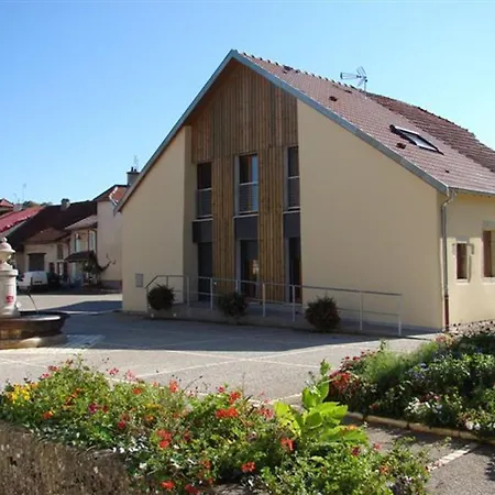 Летний дом Moderne A Rebeuville, Proche Neufchateau, 3 Ch., Acces Pmr, Peche, Wifi, Inclus - Fr-1-589-157 *