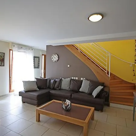 Moderne A Rebeuville, Proche Neufchateau, 3 Ch., Acces Pmr, Peche, Wifi, Inclus - Fr-1-589-157 *