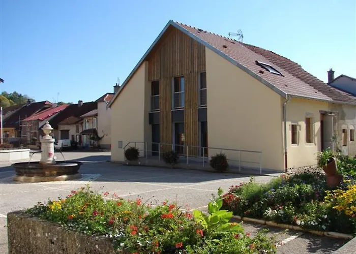 Prázdninový dům Moderne A Rebeuville, Proche Neufchateau, 3 Ch., Acces Pmr, Peche, Wifi, Inclus - Fr-1-589-157 *